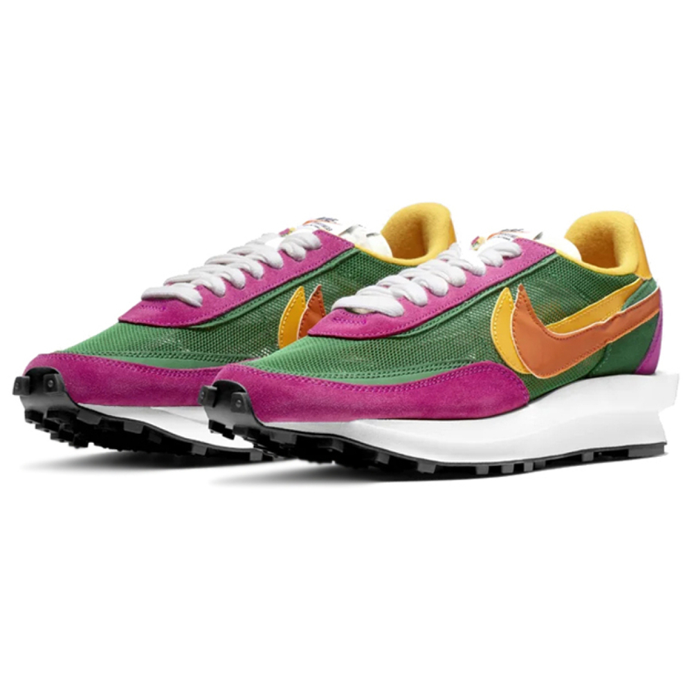 Sacai x Nike Waffle pine gree
