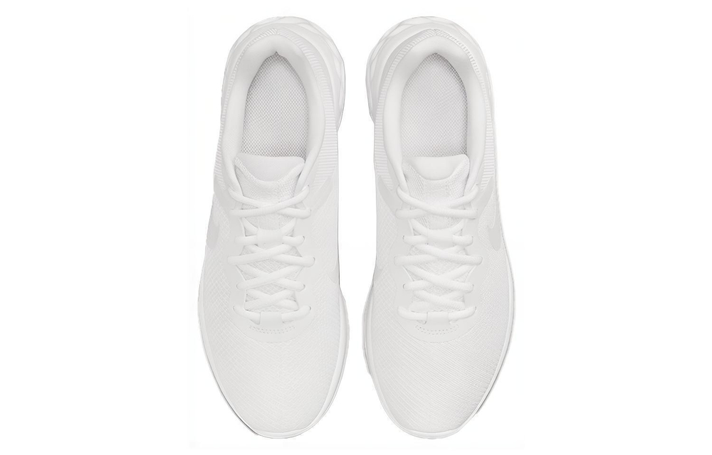 Nike REVOLUTION 6