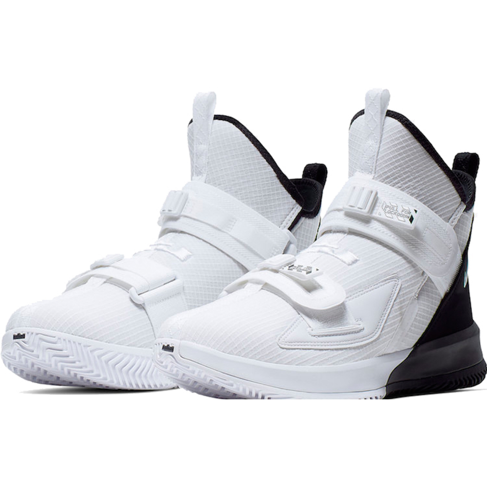 Nike zoom soldier 13 13
