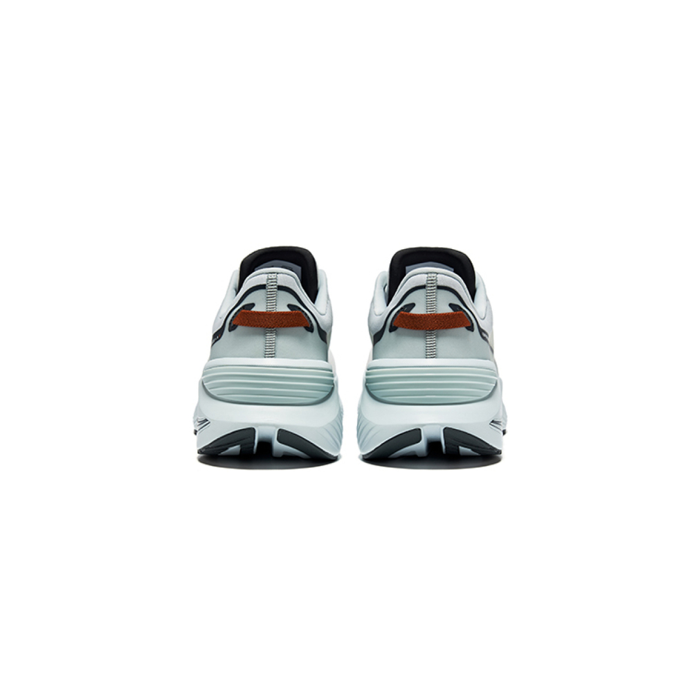Saucony Endorphin Shift 3