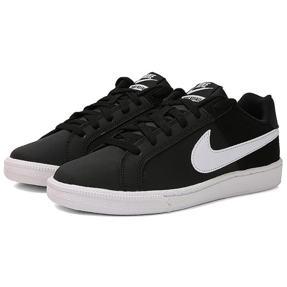 Nike Court Royale