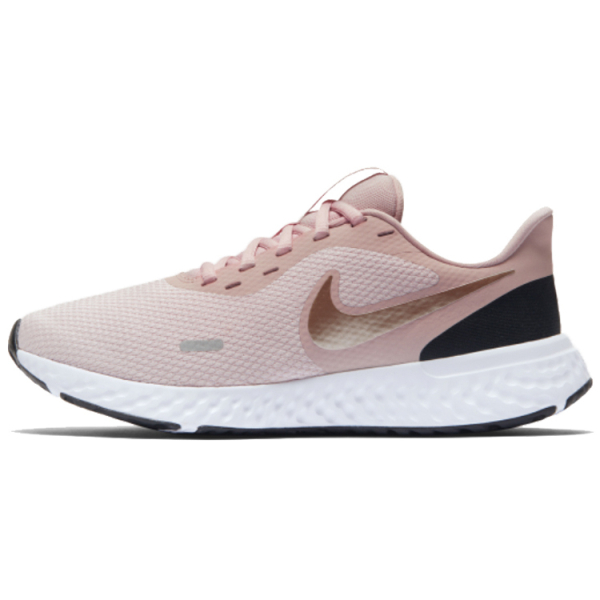 Nike REVOLUTION 5