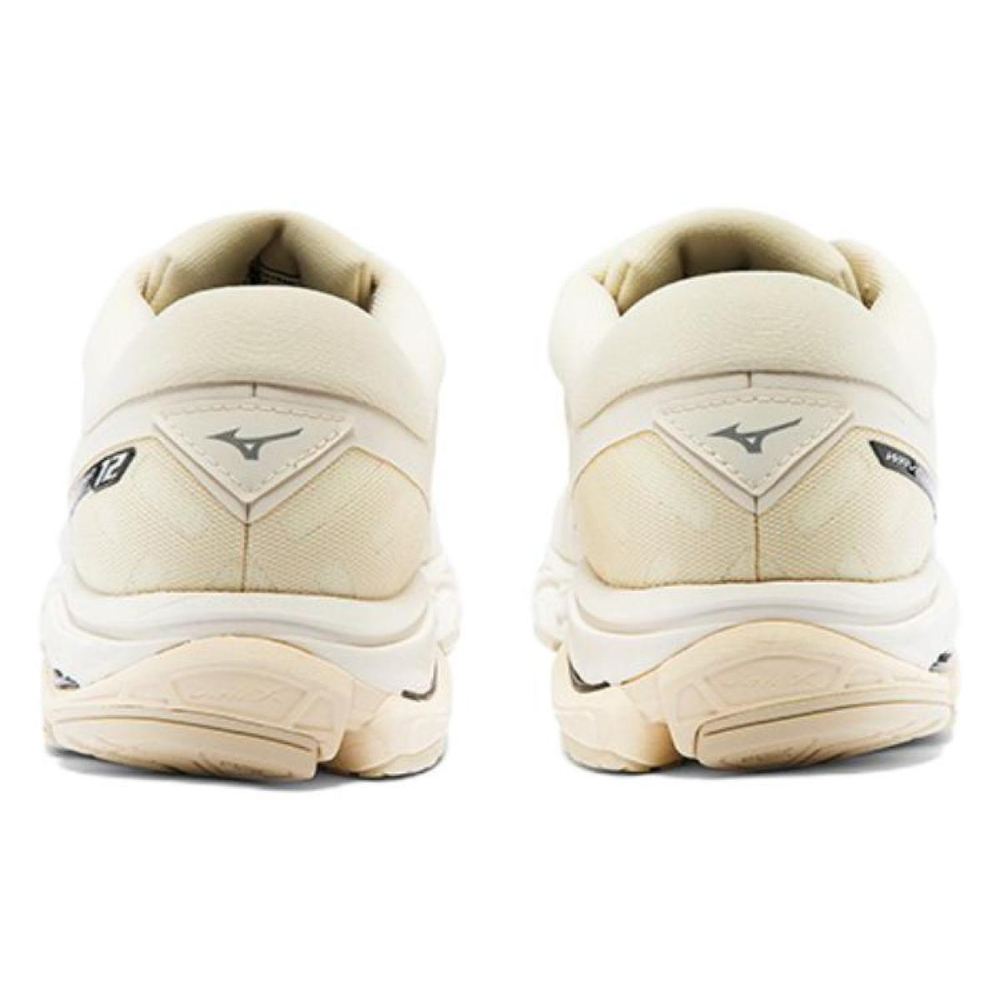Mizuno Wave Ultima 12