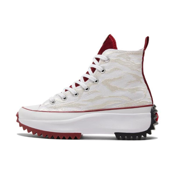 Converse Run Star Hike