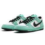 Nike Dunk SB Sea Crystal