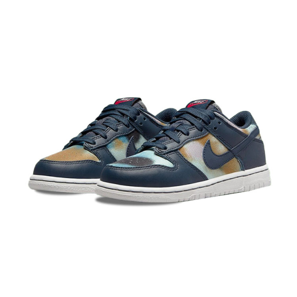 Nike Dunk SE