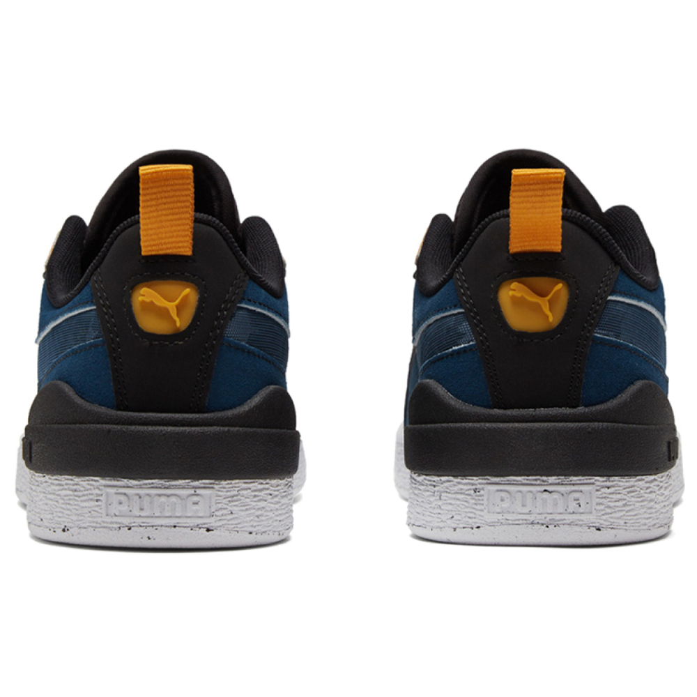 PUMA Suede