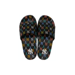 MLB Slipper New Mound Monogram