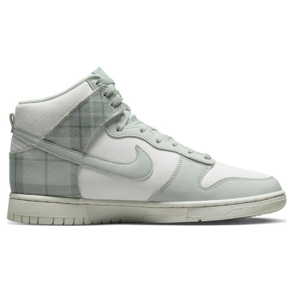 Nike Dunk High "Plaid"