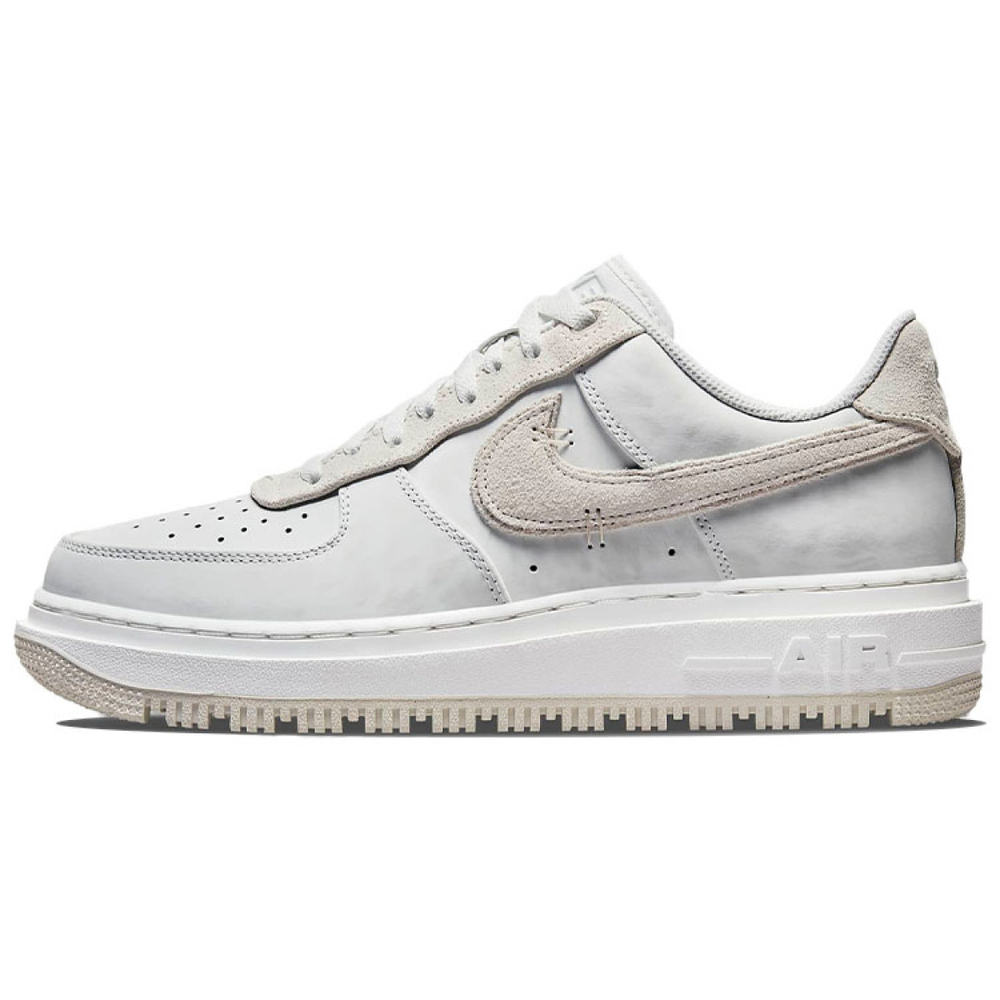 Nike Air Force 1 summit white