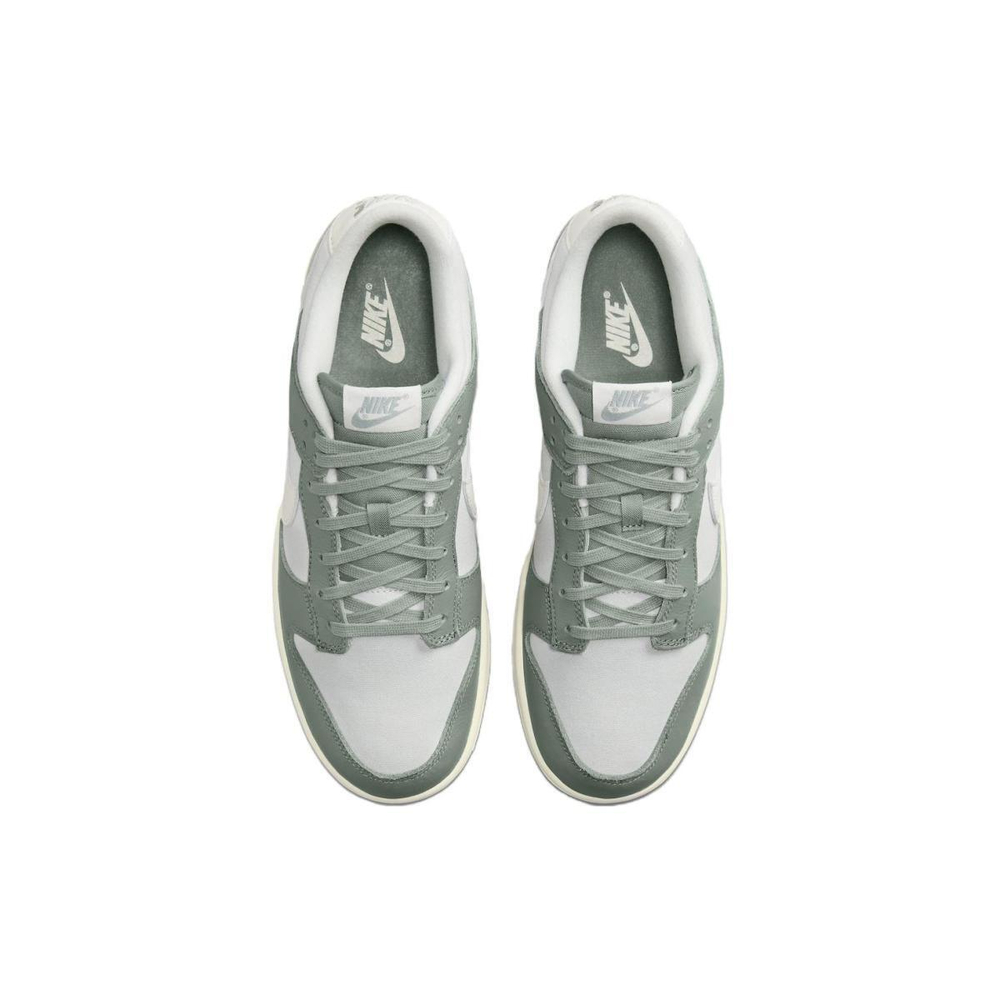 Nike Dunk Low "Mica Green"