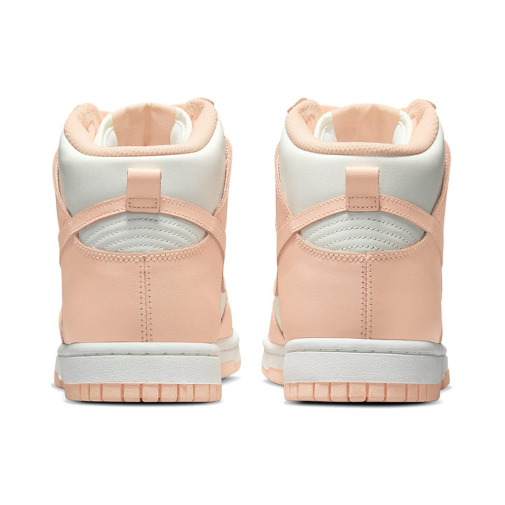 Nike Dunk "Crimson Tint"
