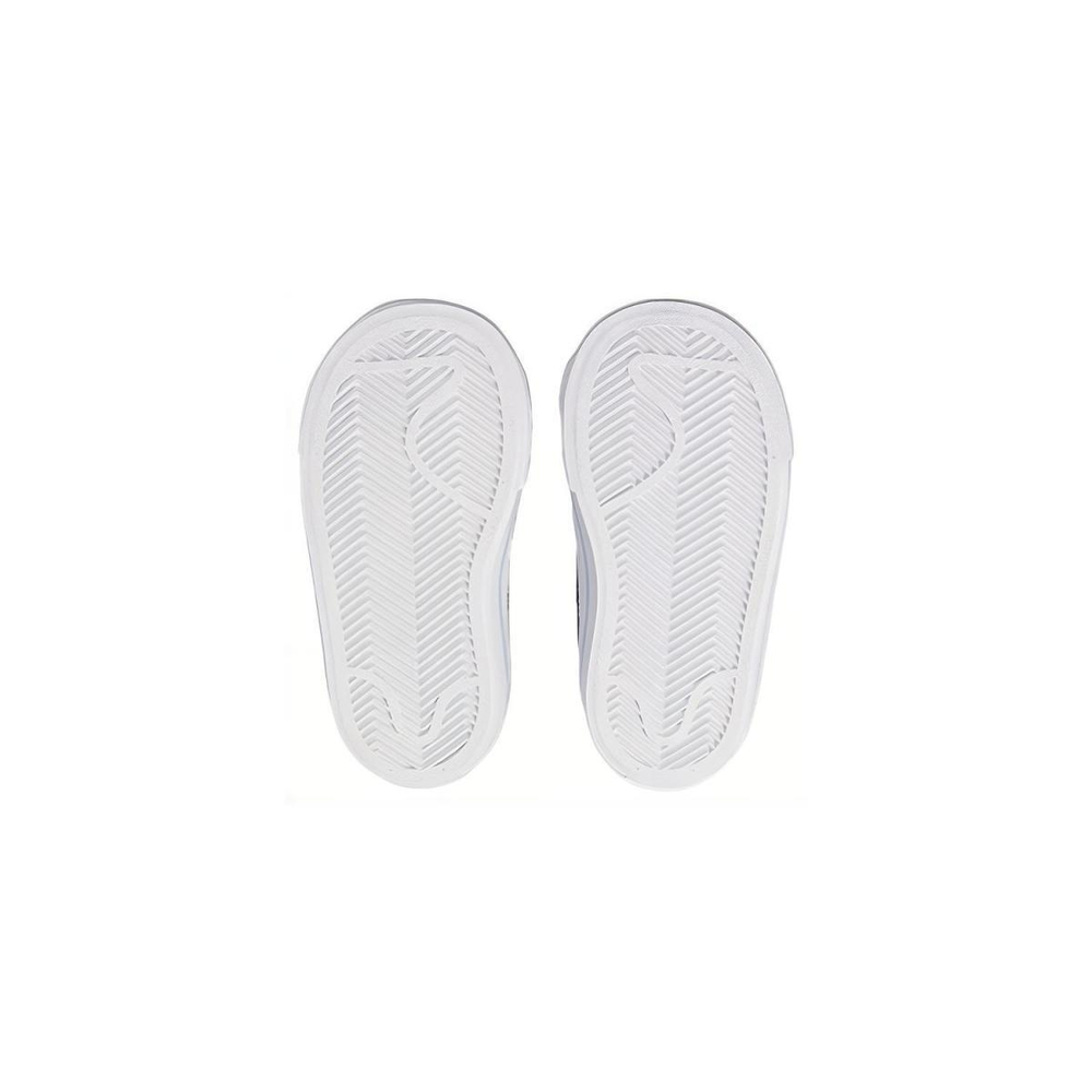 Nike Court Legacy