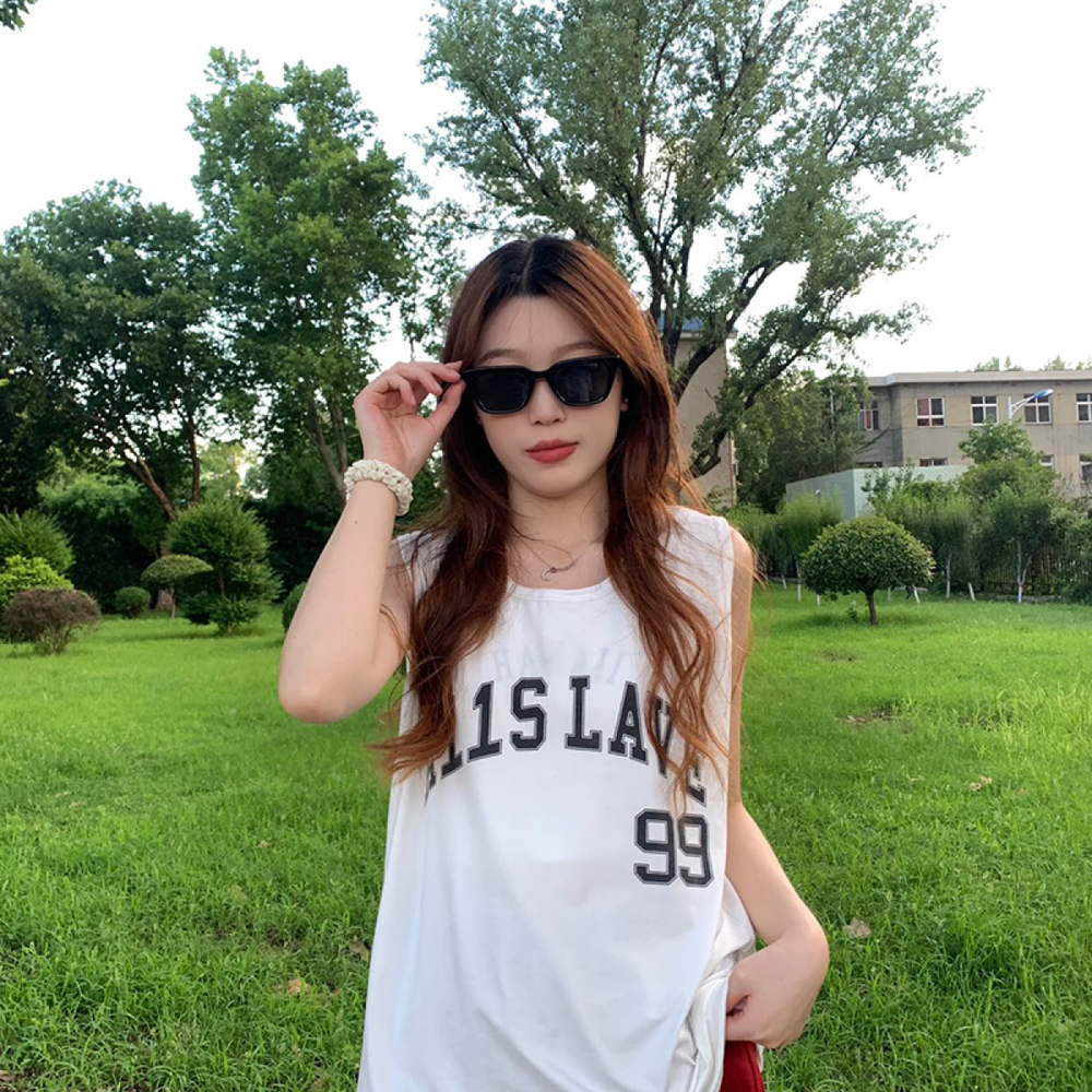【 】 PULAIS ins