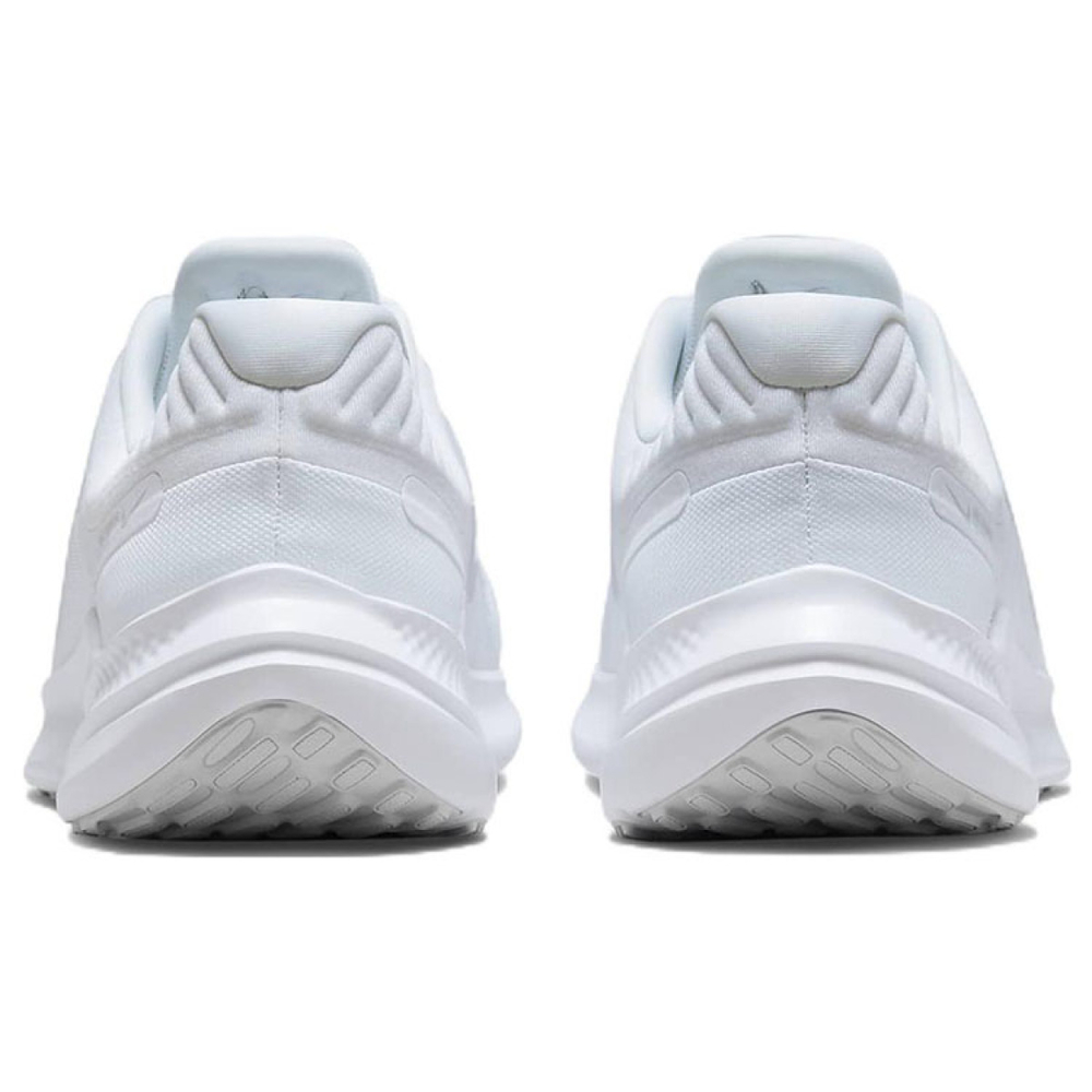 Nike Quest 5