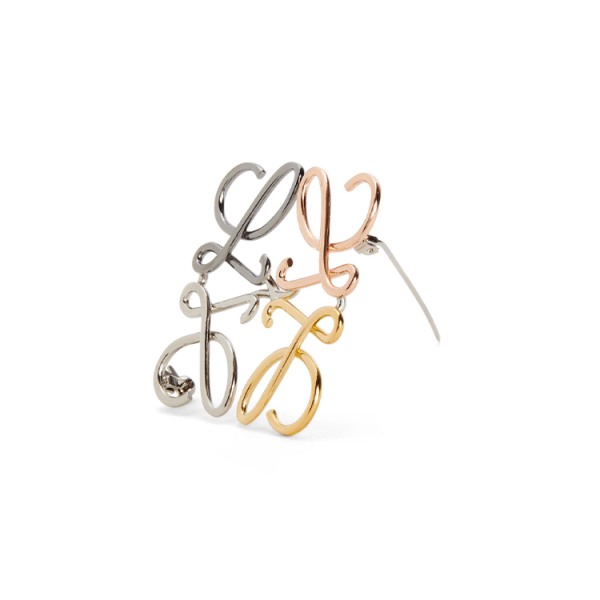 LOEWE Anagram