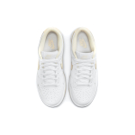 Nike Dunk "Pearl White"