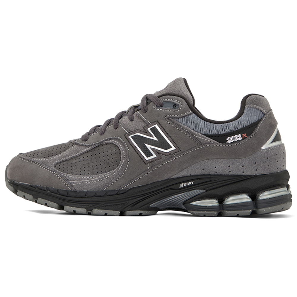 New Balance NB 2002R