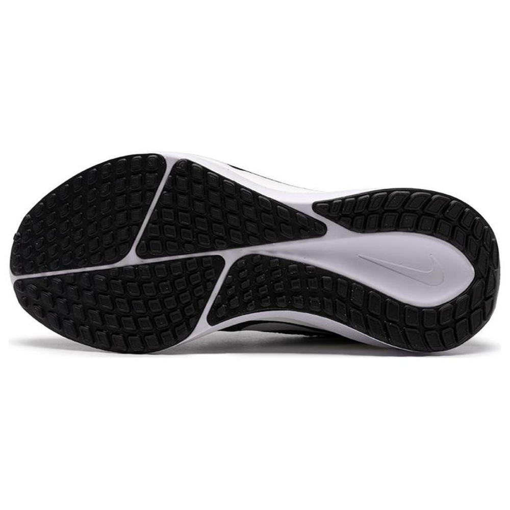 Nike Air Zoom Vomero 17