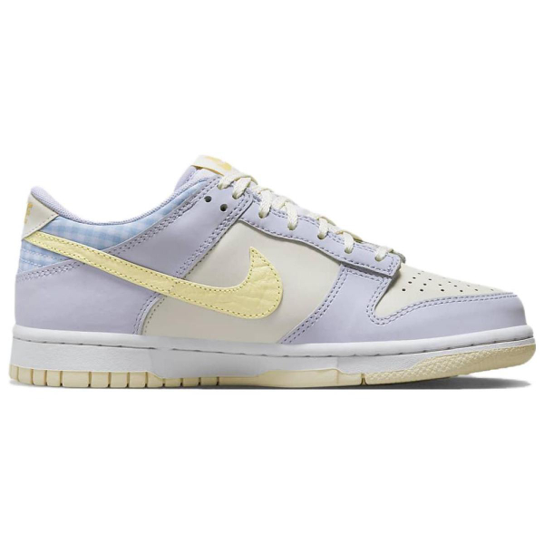 Nike Dunk SE "Easter"