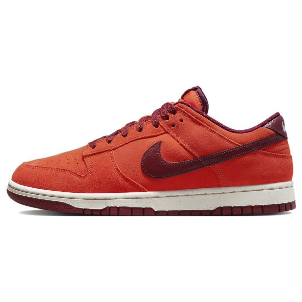 Nike Dunk "Orange Suede"