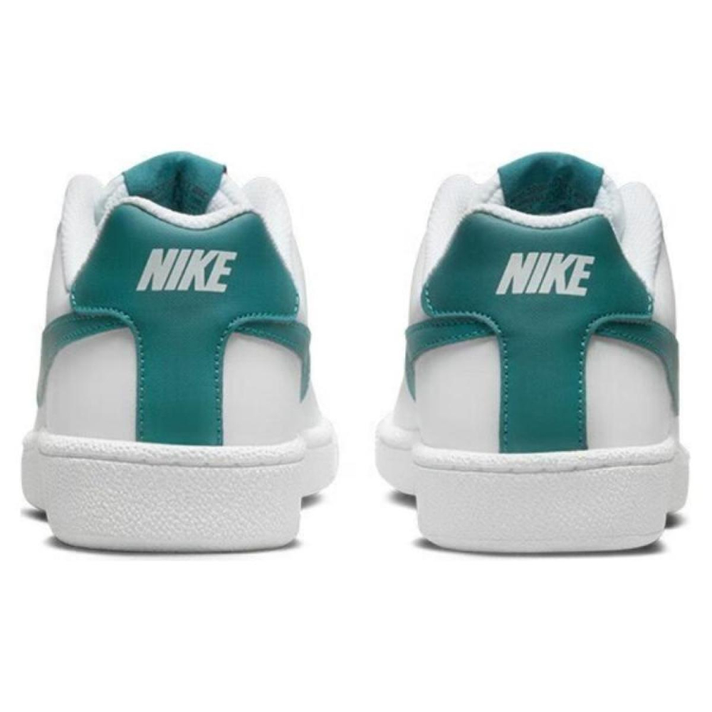 Nike Court Royale