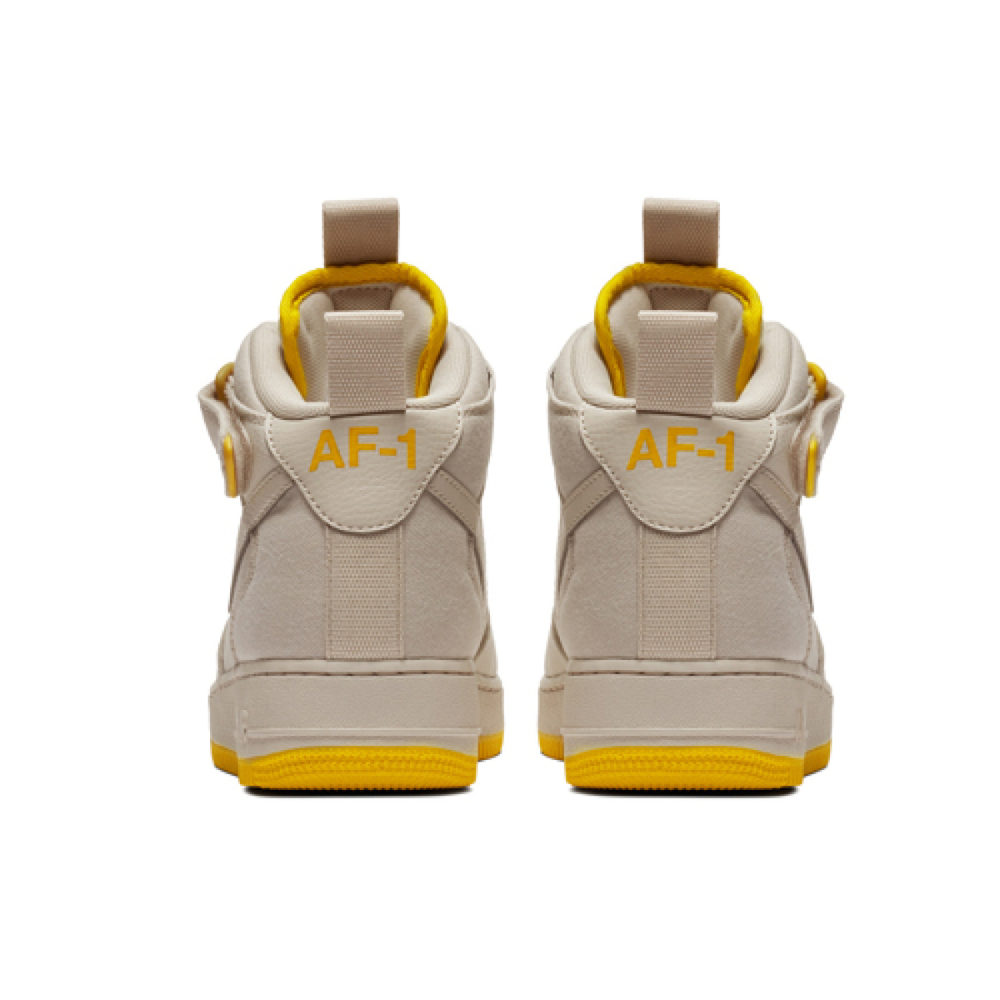 Nike Air Force 1 07