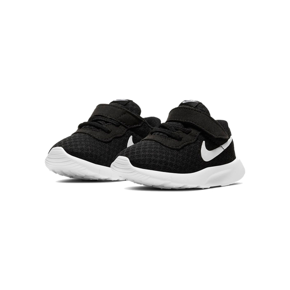 Nike Tanjun