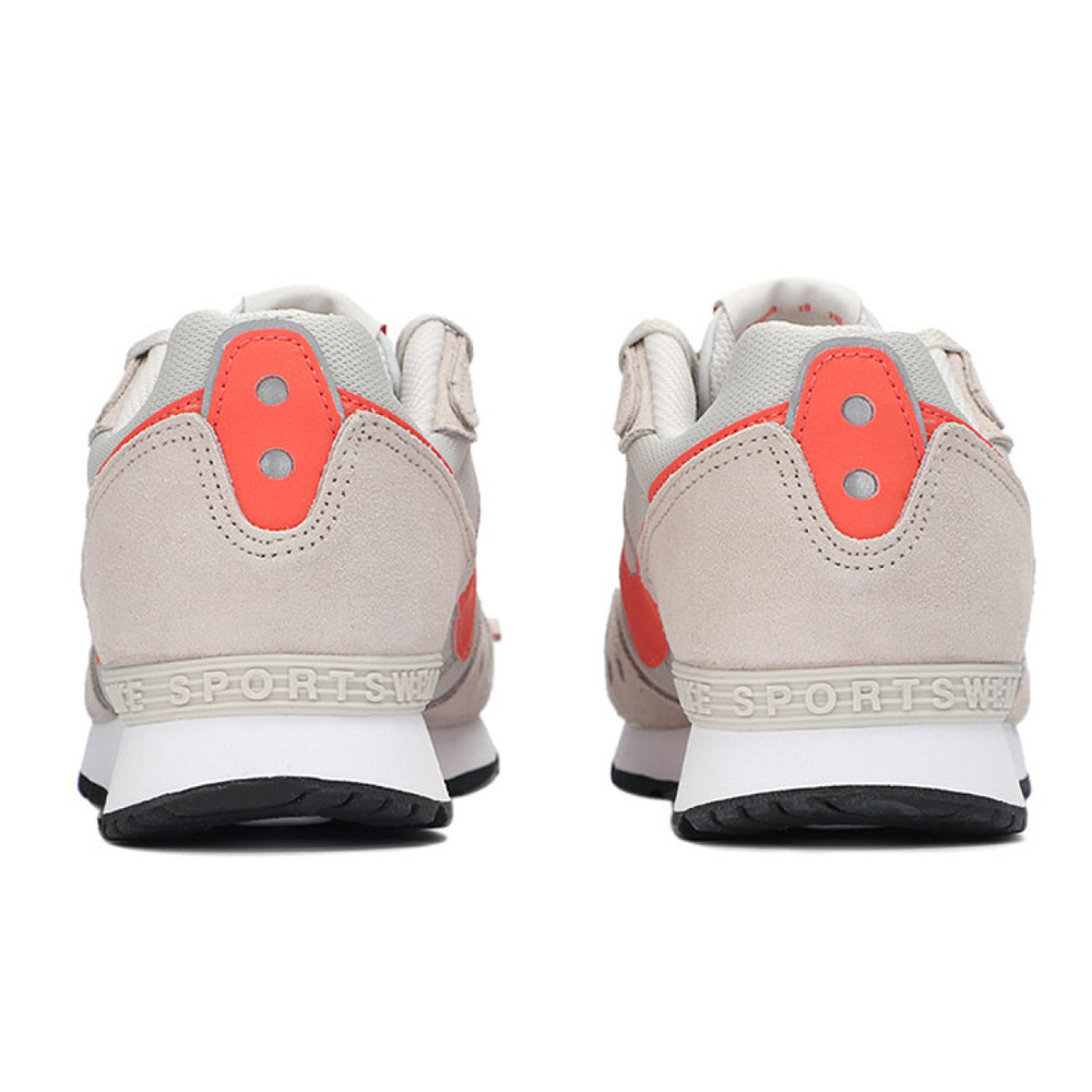 Nike Venture Runner