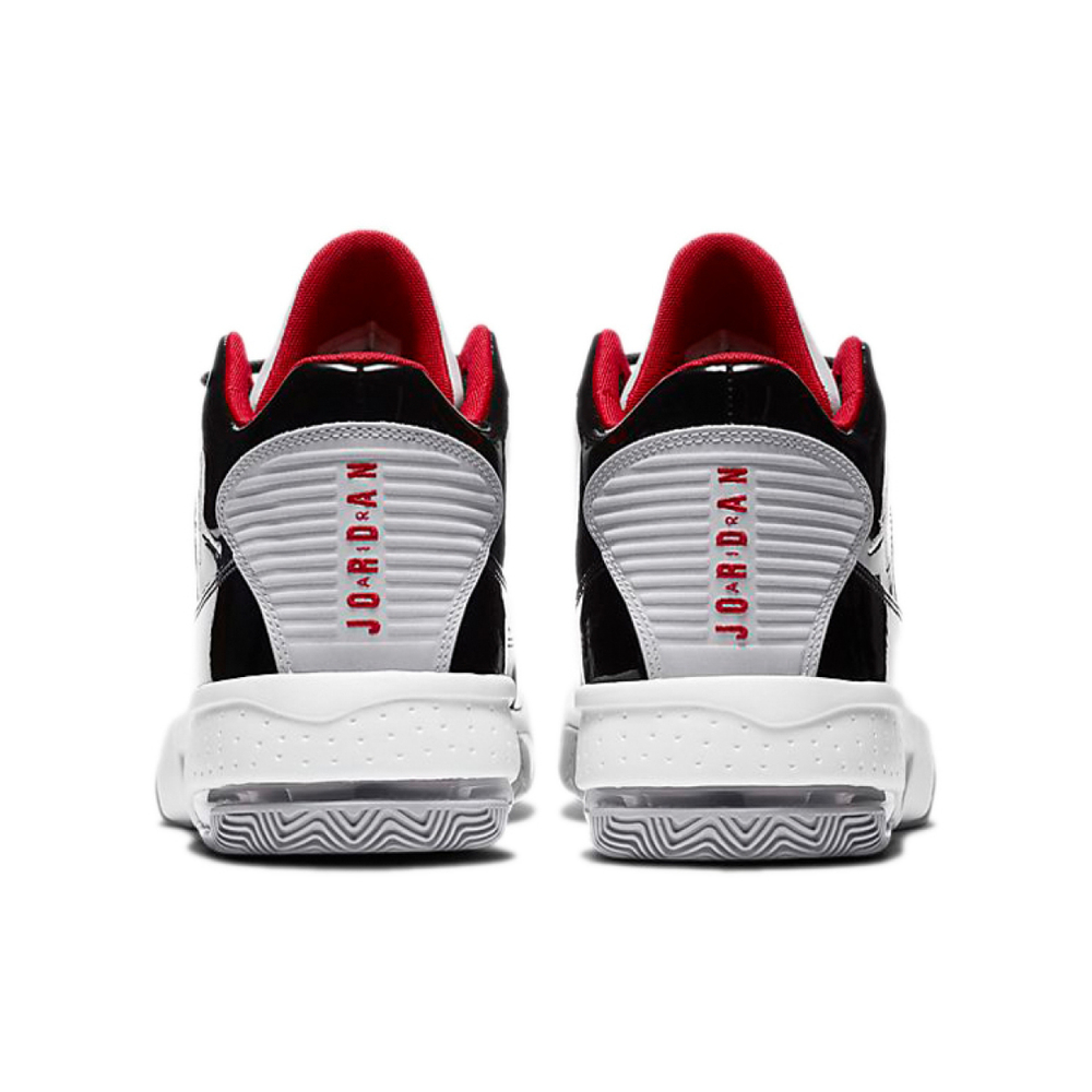 Jordan Max Aura 2