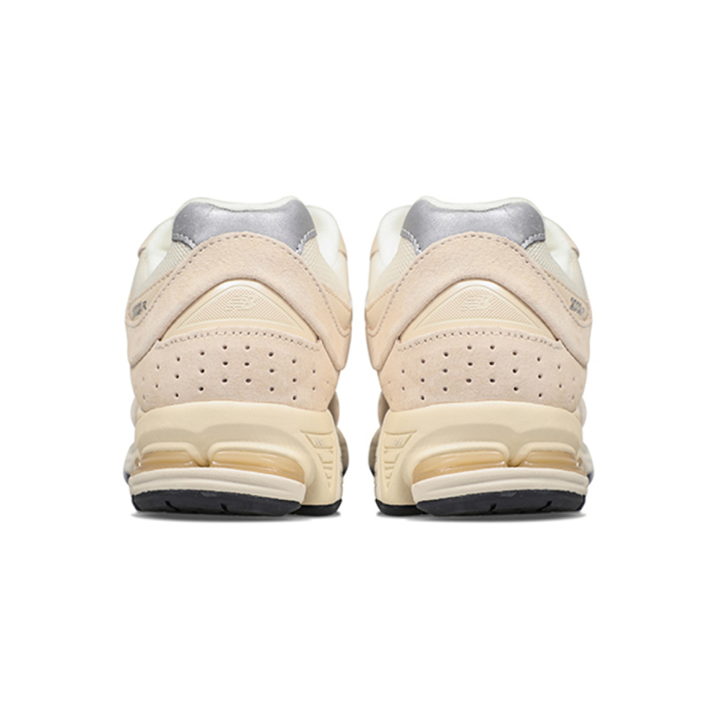 New Balance NB 2002R calm taupe