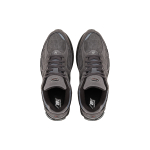 New Balance NB 2002R
