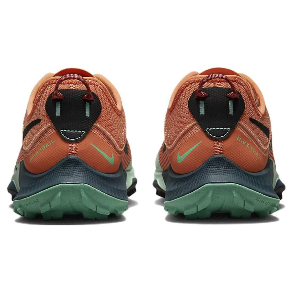 Nike Air Zoom Terra Kiger 8