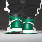 Air Jordan 1 Retro High Pine Green