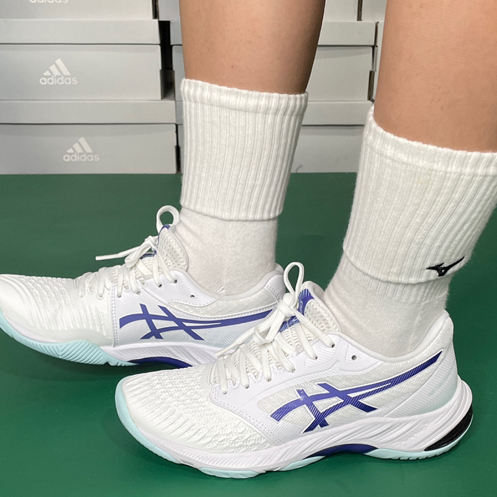 Asics Gel-Tactic 12