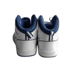 Reebok Resonator Mid