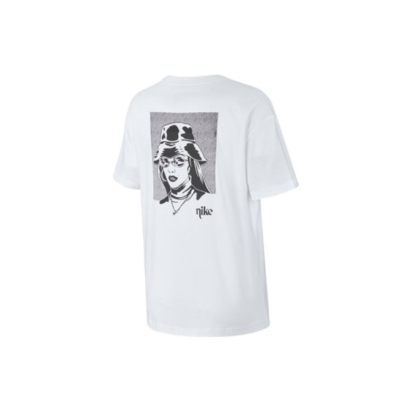 Nike T