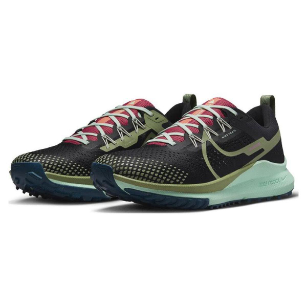 Nike Pegasus Trail 4