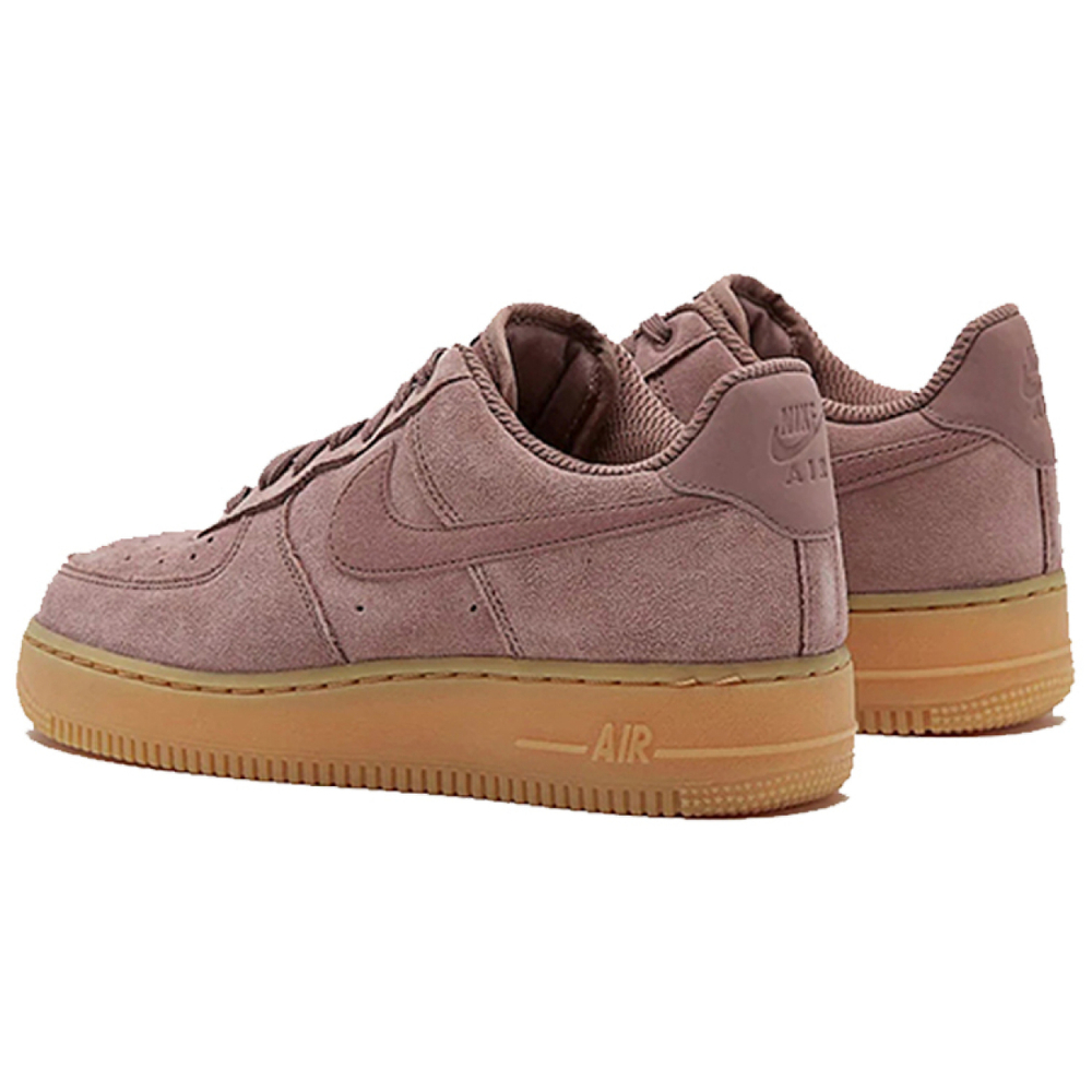 Nike Air Force 1 07