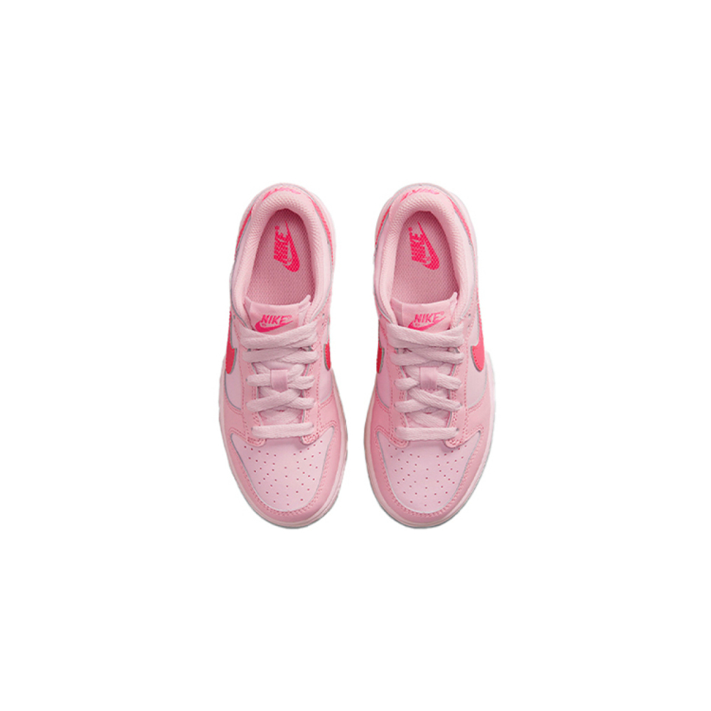 Nike Dunk "Triple Pink"