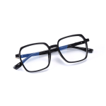 【 】 PULAIS /