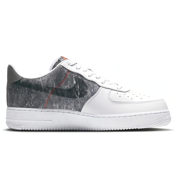 Nike Air Force 1 07 LV8