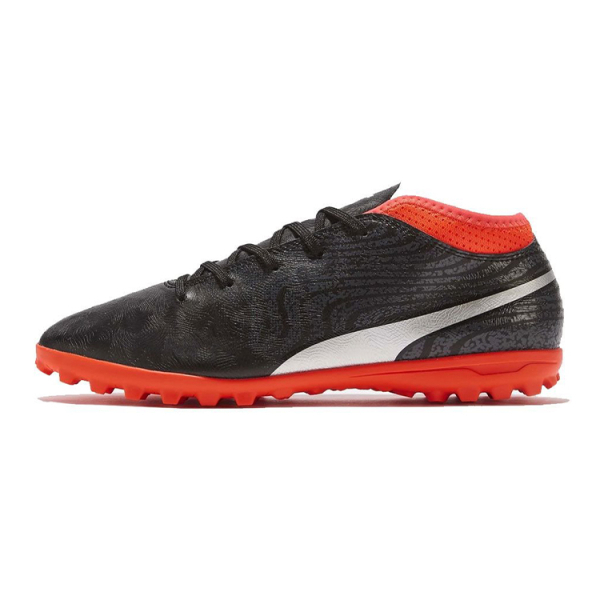 PUMA One 18.4 TT