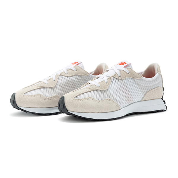 New Balance 327