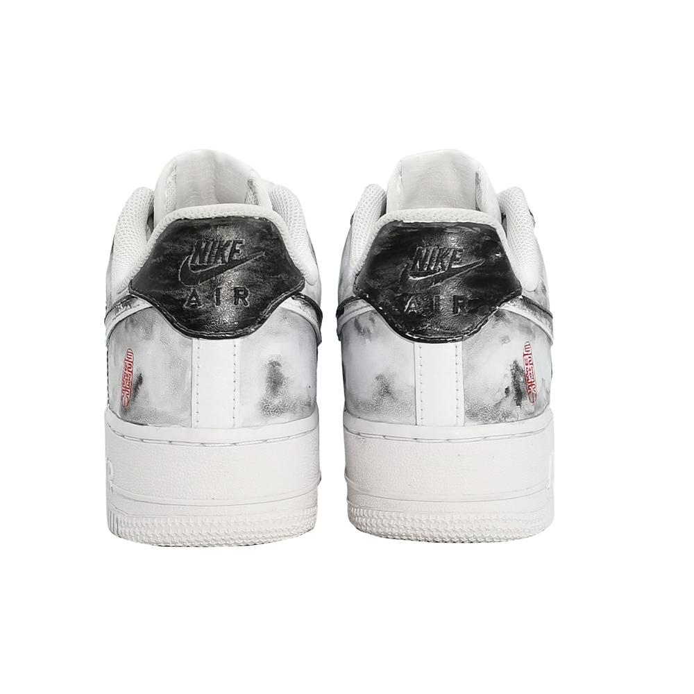 【 】 Nike Air Force 1