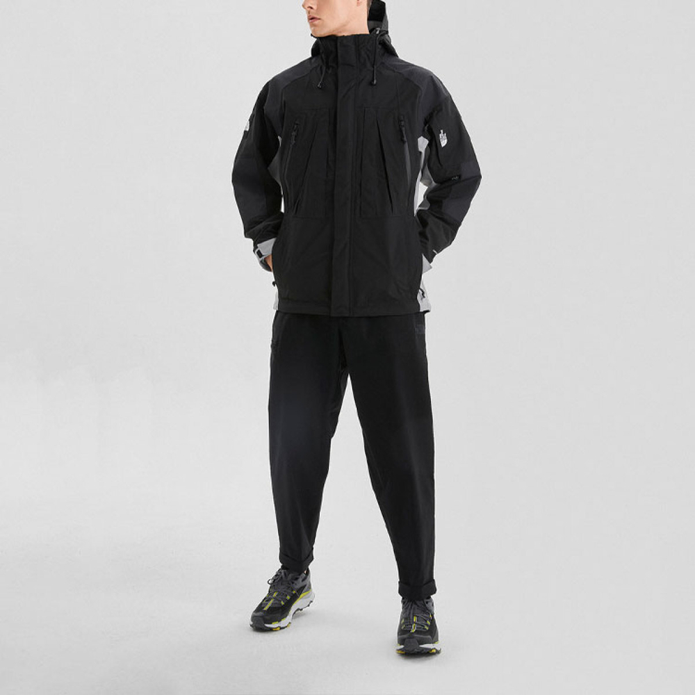 THE NORTH FACE SS22