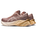 Asics Novablast 3