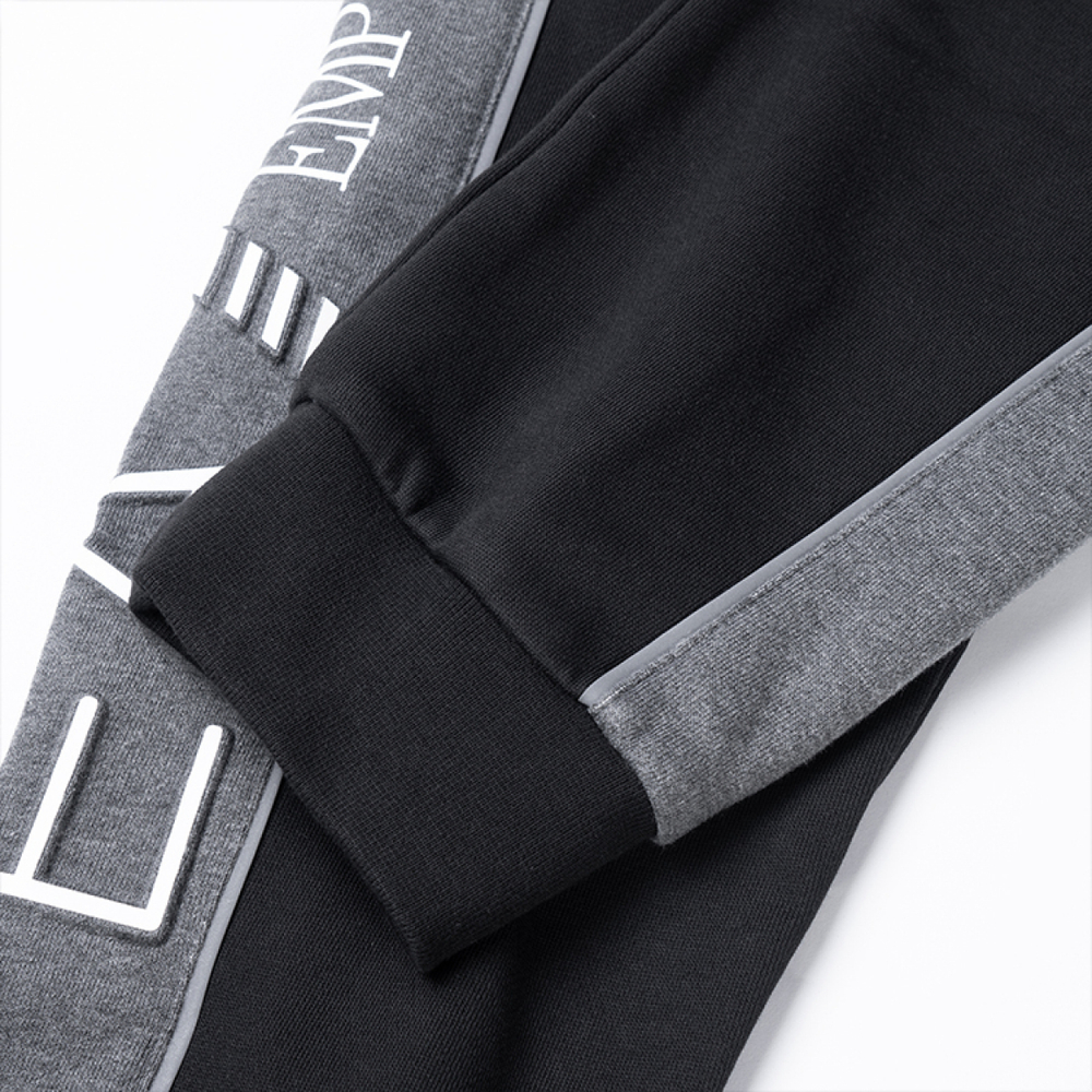 EMPORIO ARMANI EA7 Logo