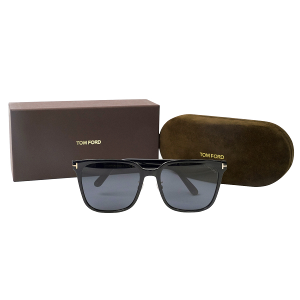 TOM FORD
