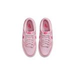 Nike Dunk Triple Pink